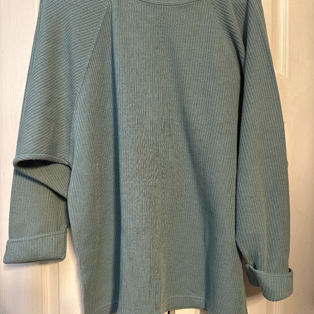 New York Style Medium sweater in light green
